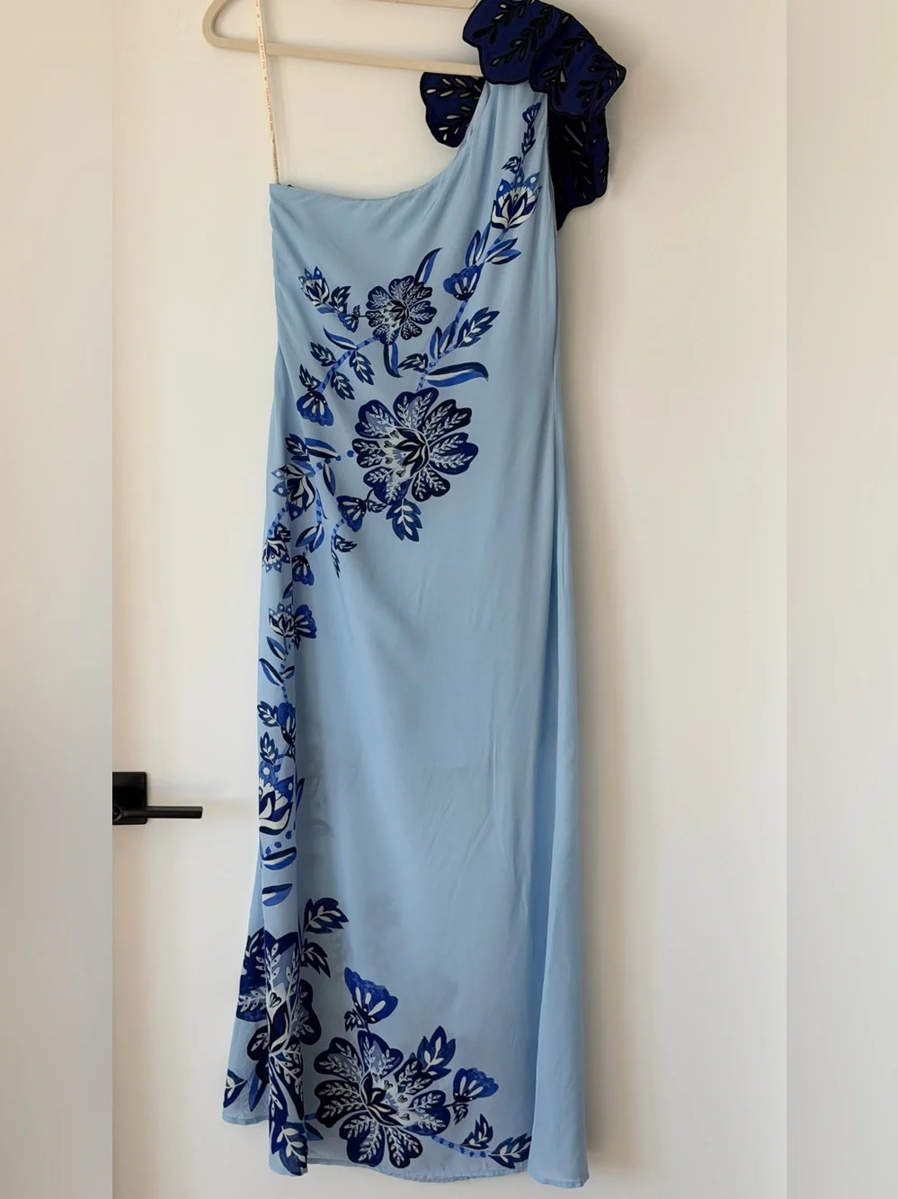 FARM RIO ANTHROPOLIGIE MAXI DRESS with an embroidered flower - Picture 5 of 6